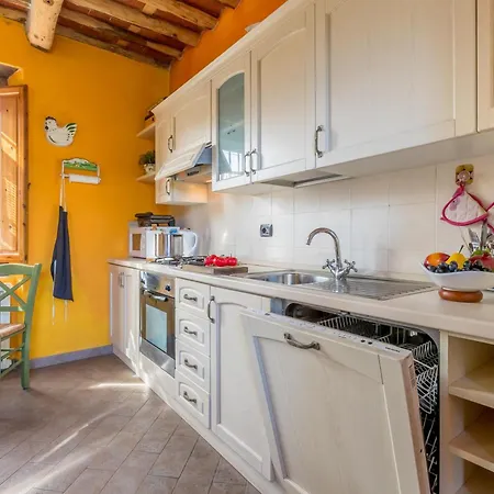 Holiday home Casale Geniva With Private Pool - Happy Massarosa